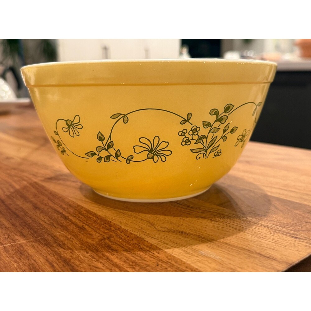 Vintage 1980s Pyrex Shenandoah Mixing Bowl 1.5 Quarts